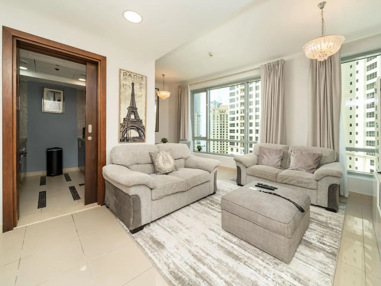 Stylish And Cozy 1 Bed Apartment With Marina Views Dubai