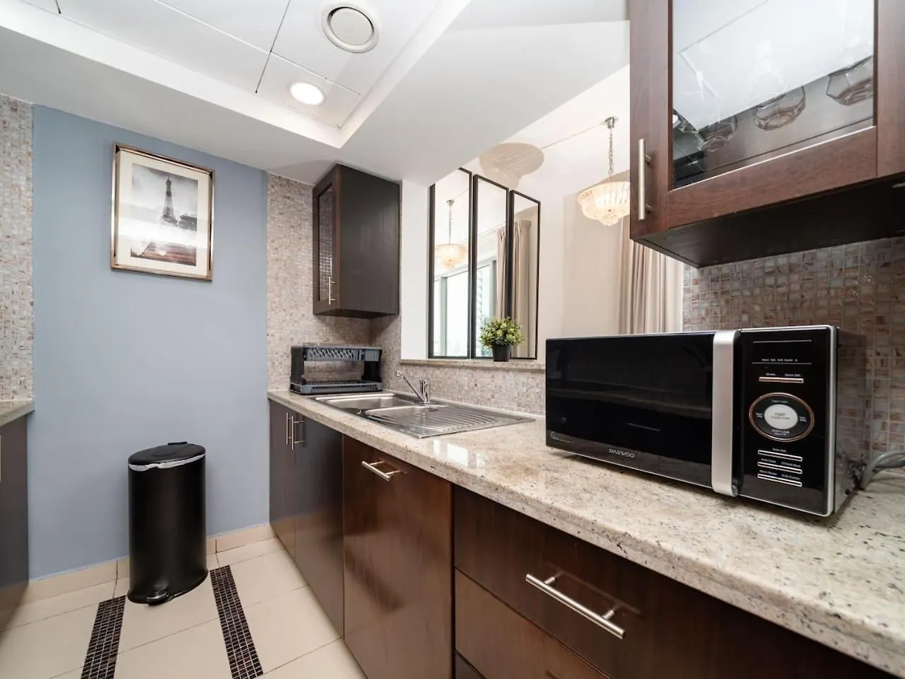 Stylish And Cozy 1 Bed Apartment With Marina Views Dubai