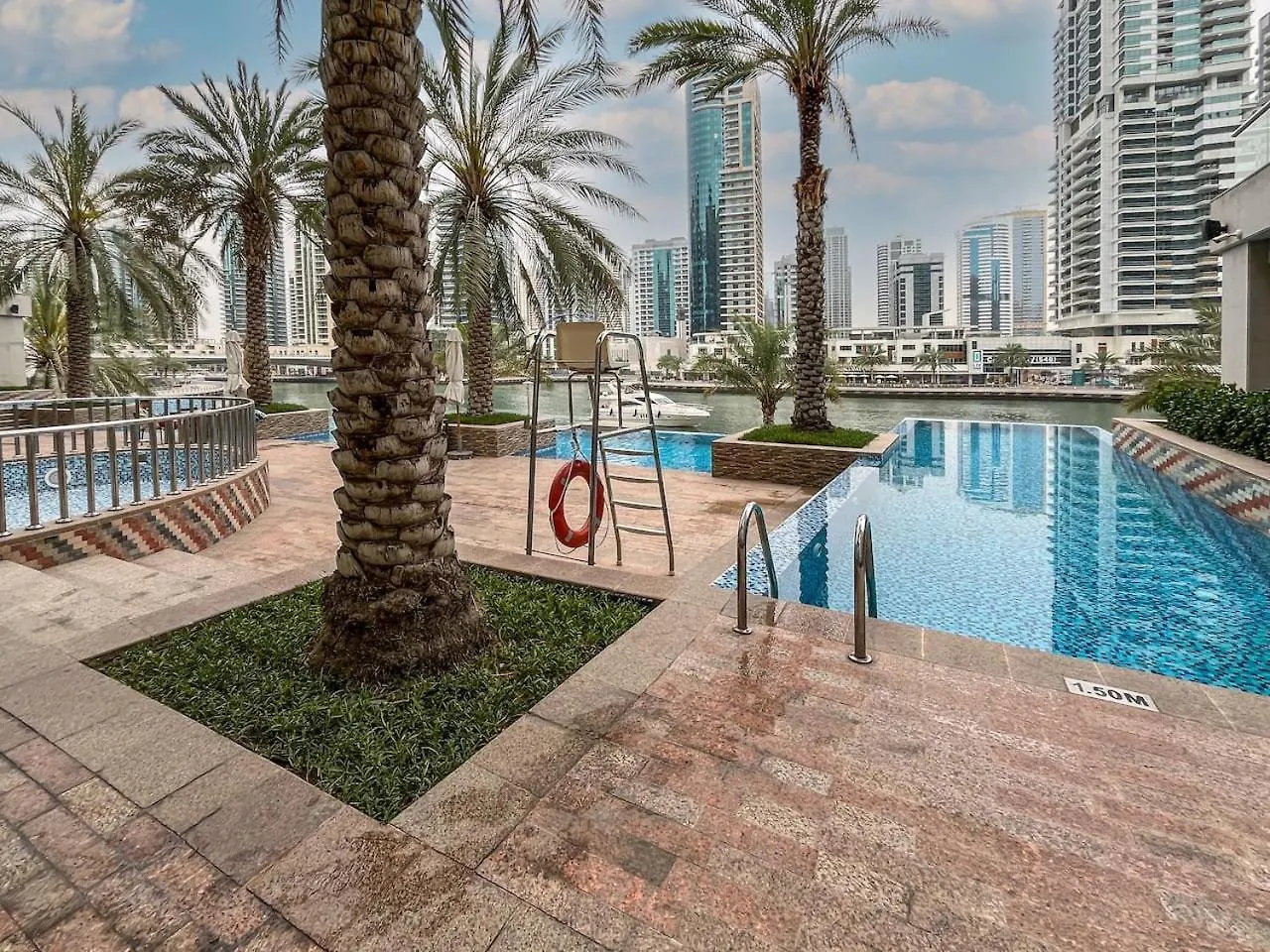 Stylish And Cozy 1 Bed Apartment With Marina Views Dubai