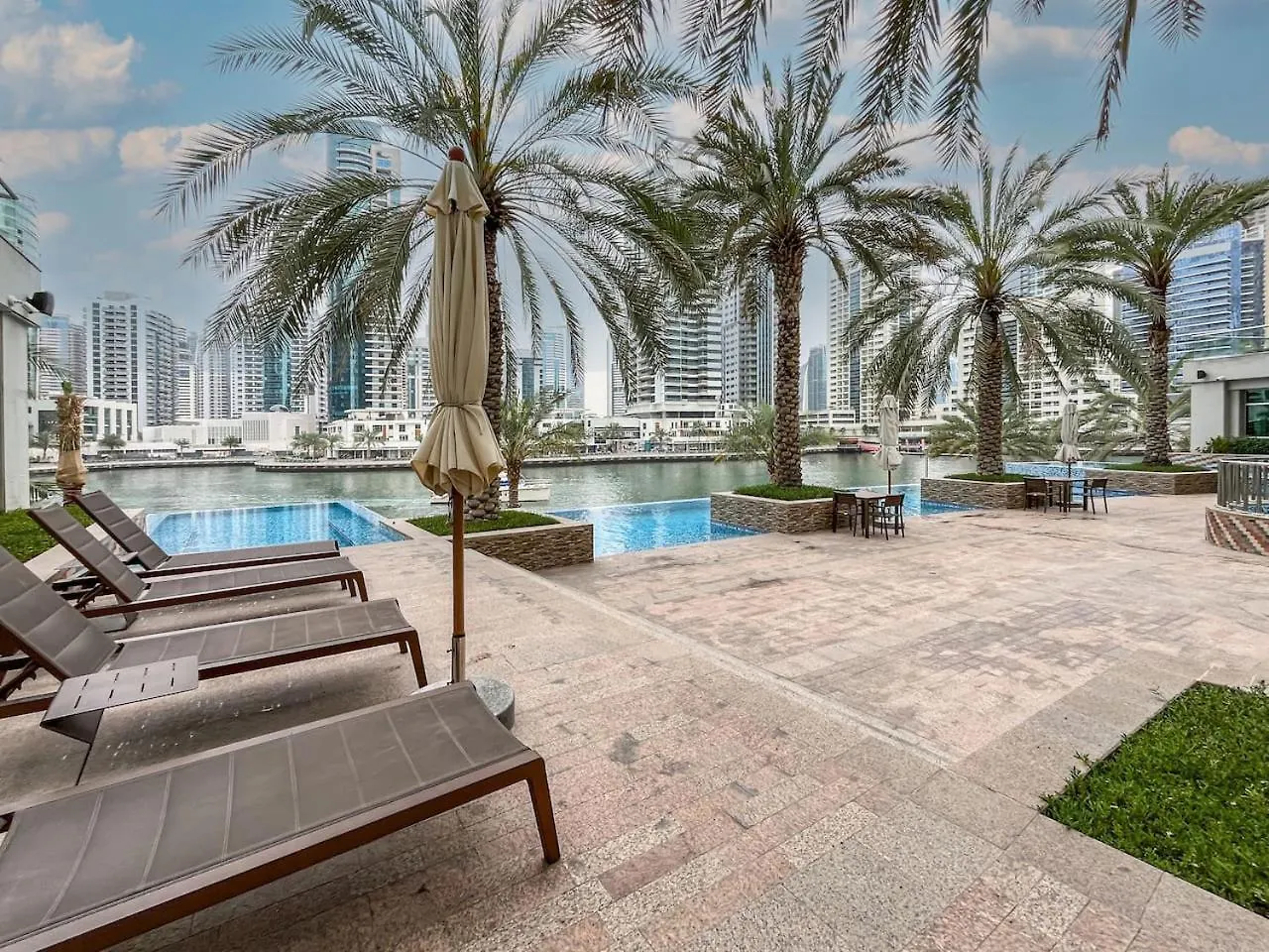 Stylish And Cozy 1 Bed Apartment With Marina Views Dubai United Arab Emirates